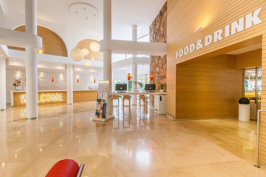 A10 Sol De Alcudia Hotell Port de Alcudia  Exteriör bild
