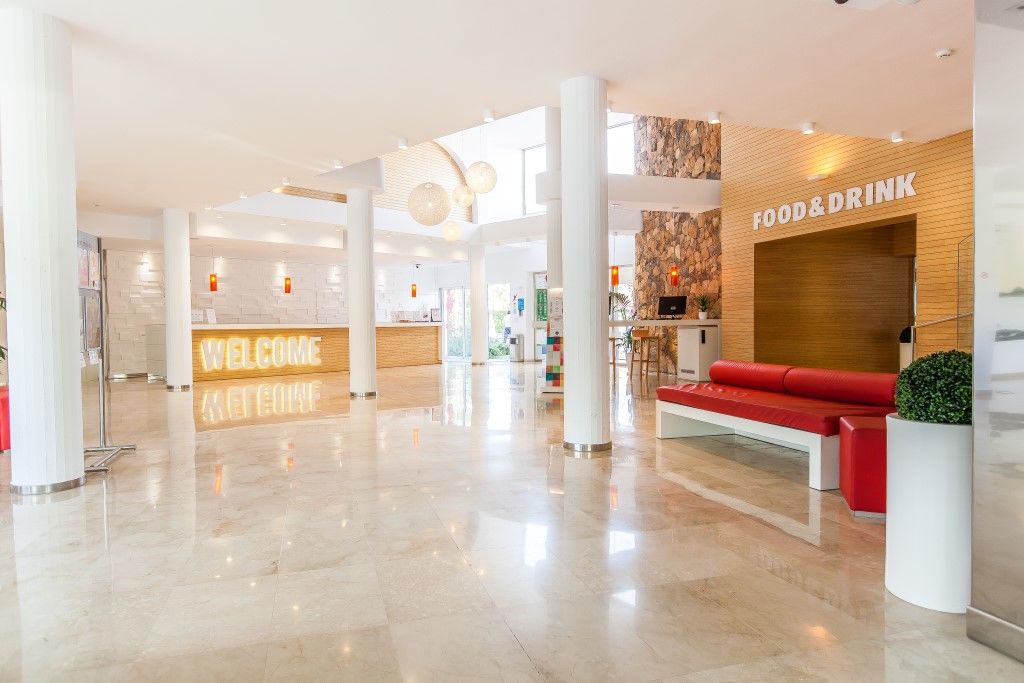 A10 Sol De Alcudia Hotell Port de Alcudia  Exteriör bild